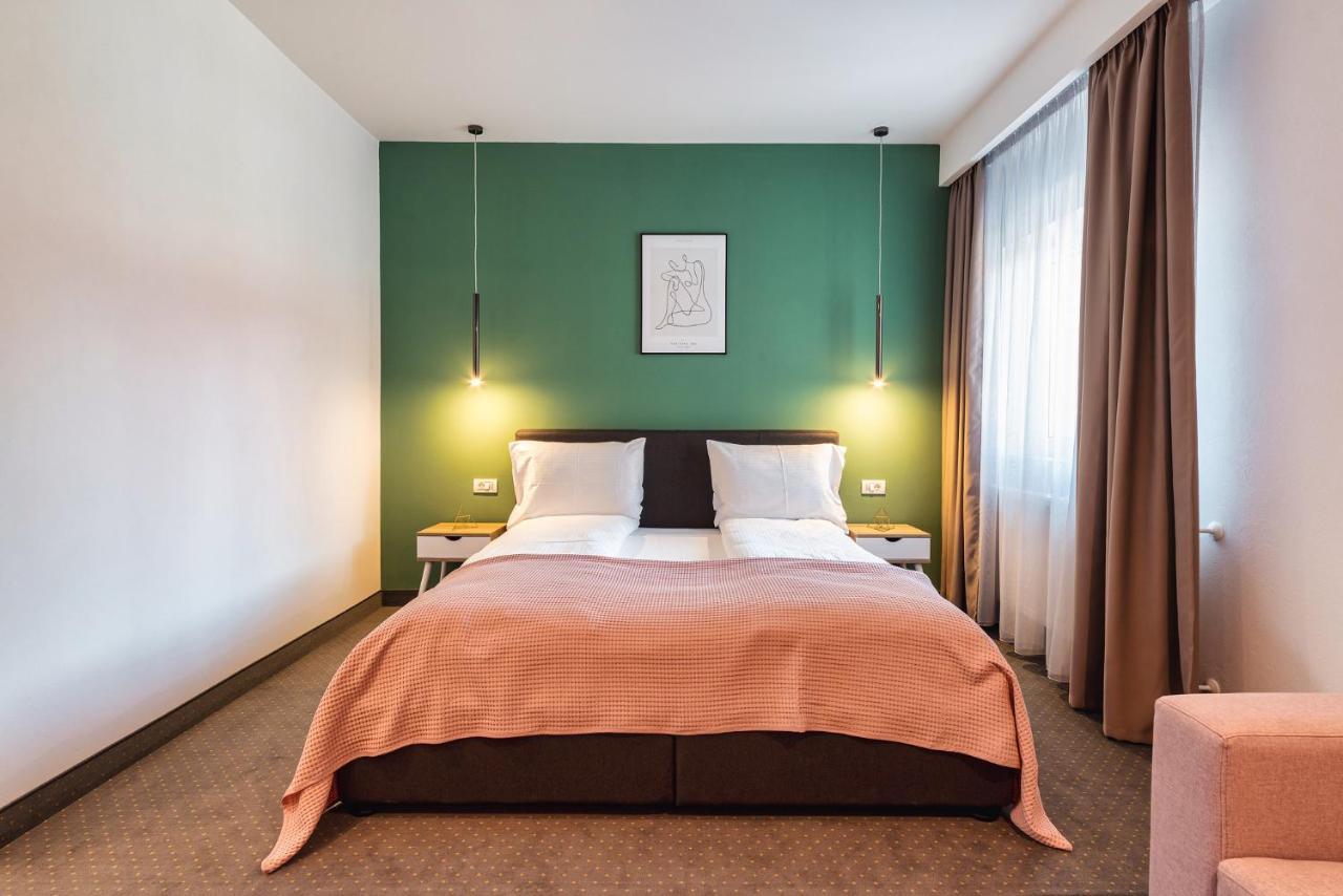 Saga Rooms Victoria  Εξωτερικό φωτογραφία