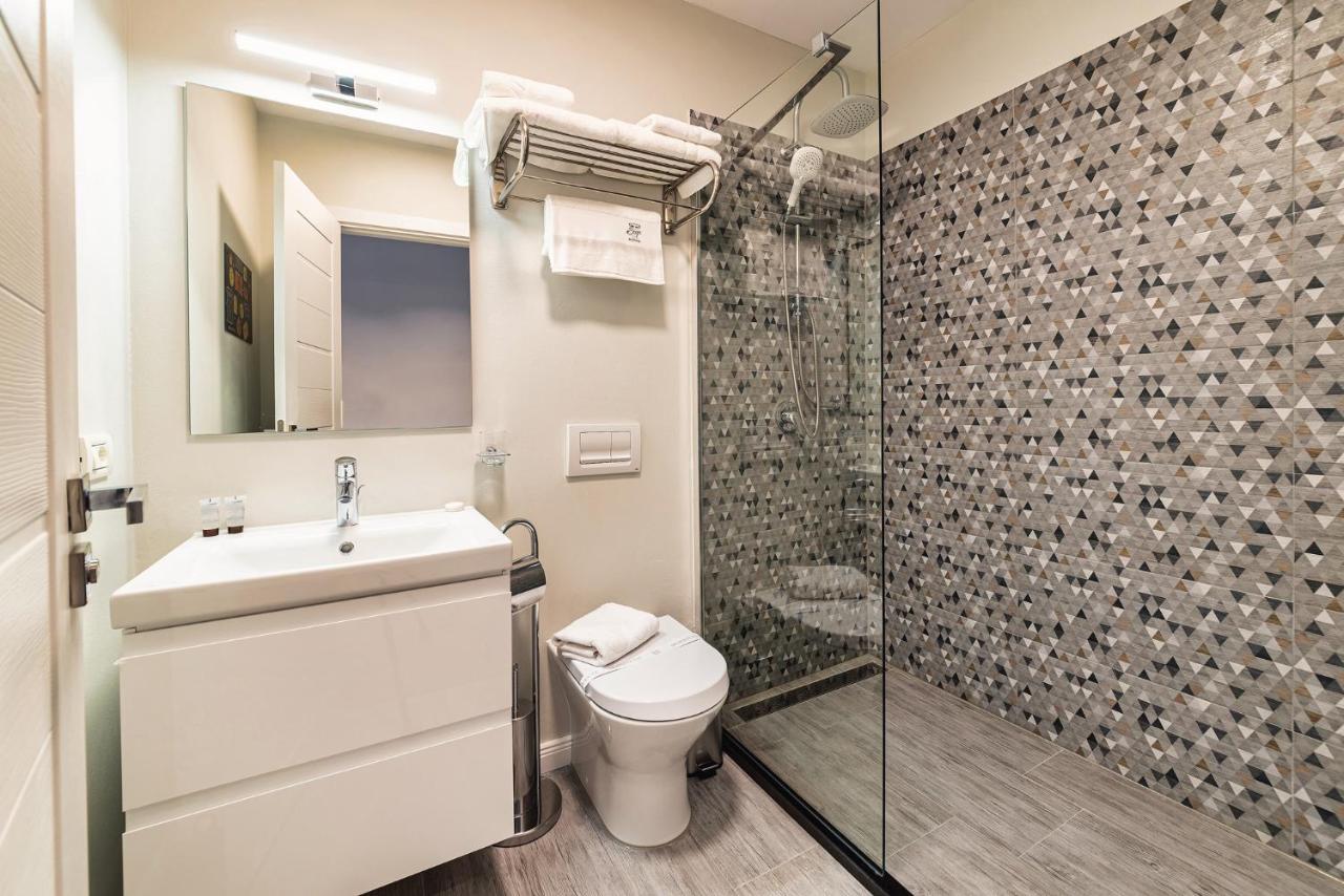 Saga Rooms Victoria  Εξωτερικό φωτογραφία